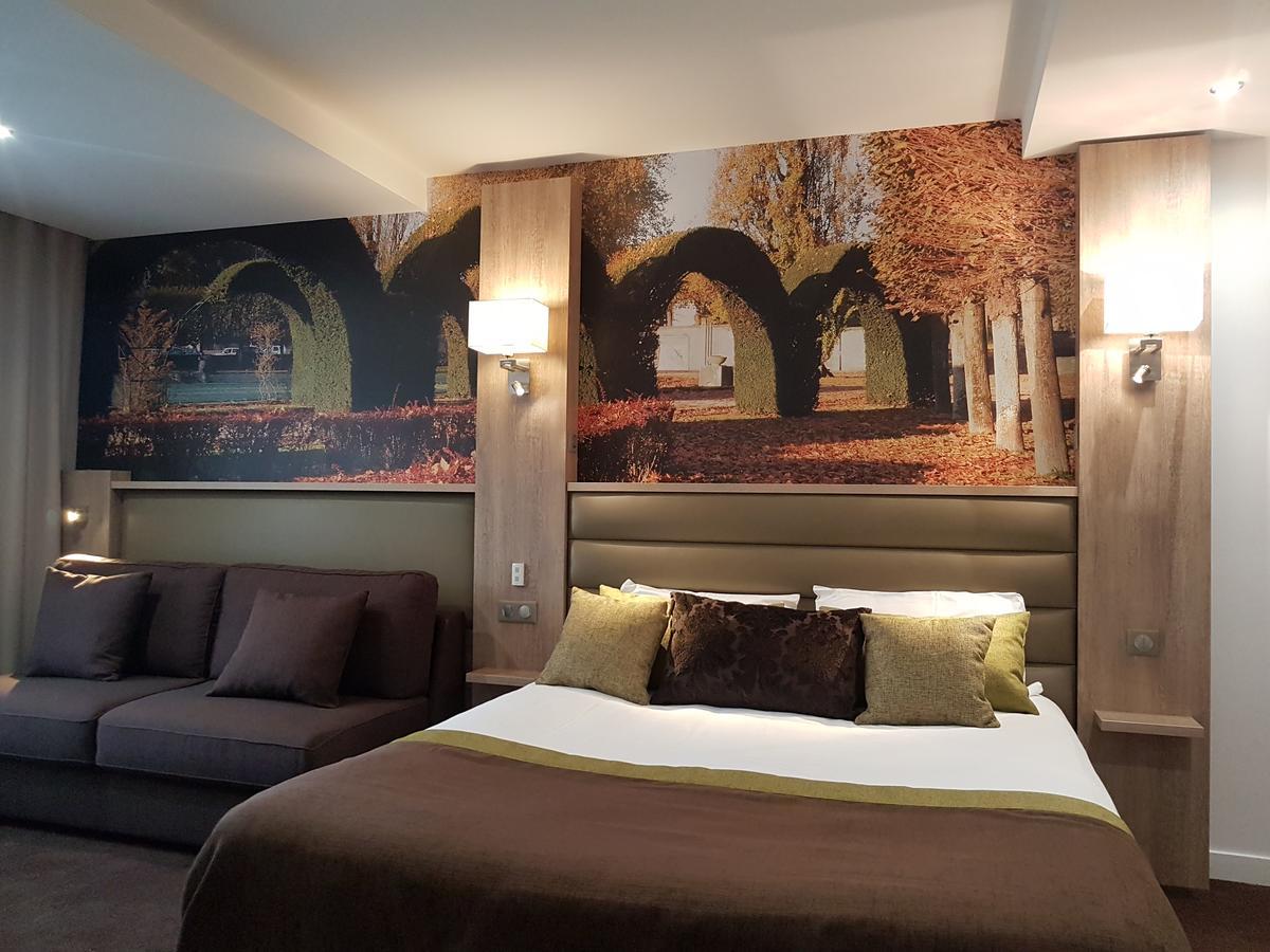 Logis - Le Christina Hotell Bourges Exteriör bild