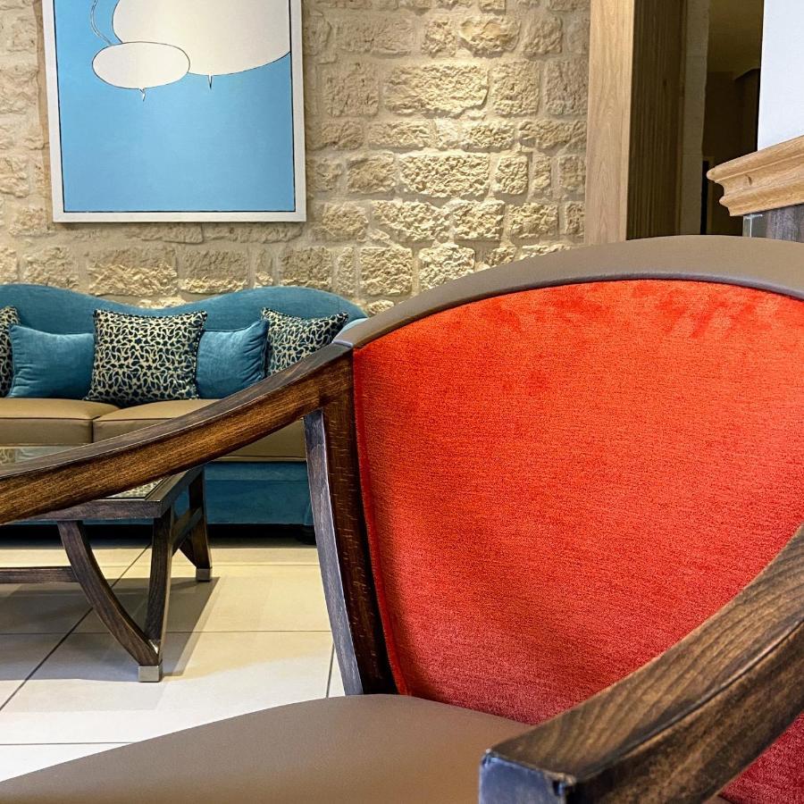 Logis - Le Christina Hotell Bourges Exteriör bild